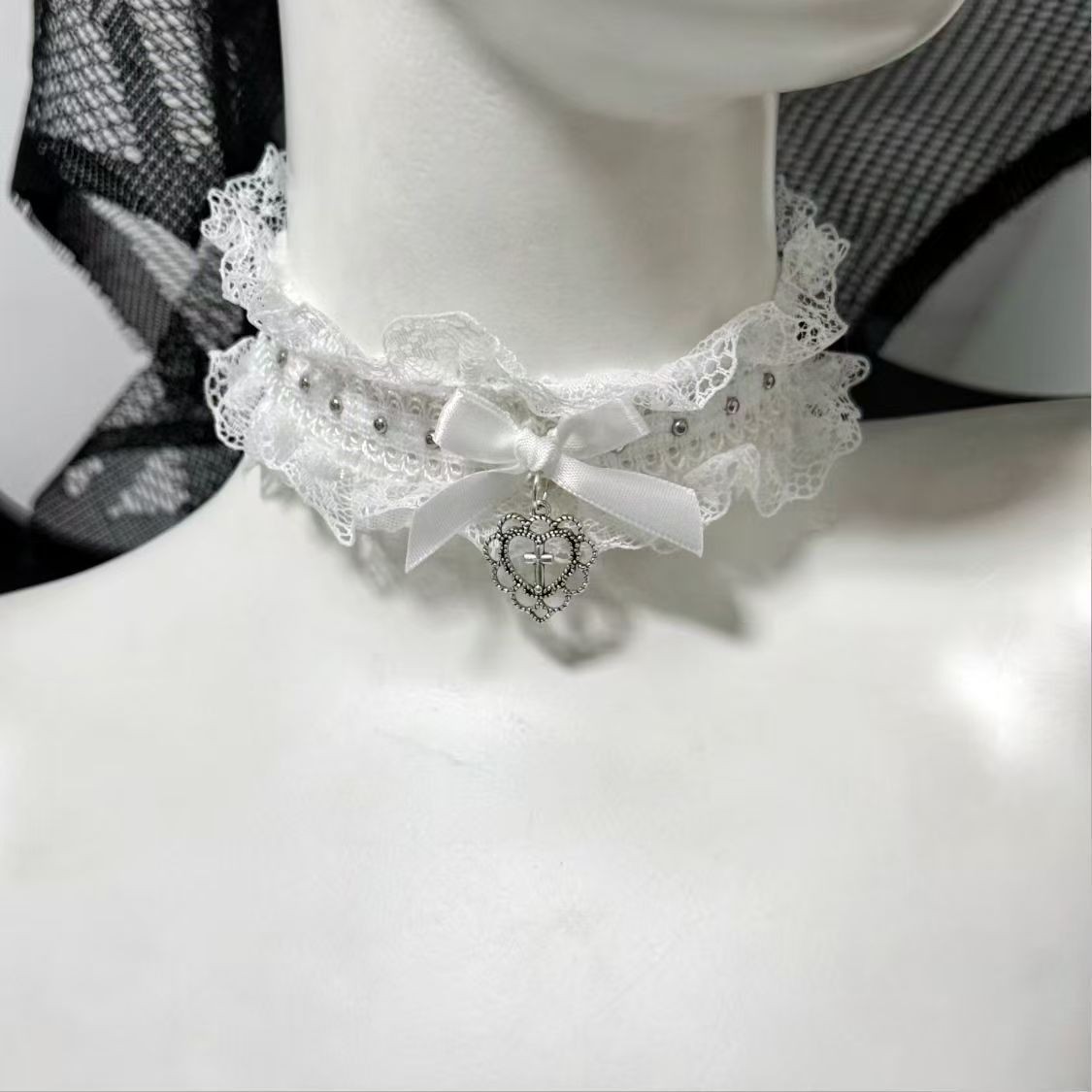 Gothic schwarzer Spitzen-Choke – Magnetic Clasp Cosplay Bewertung und Preis